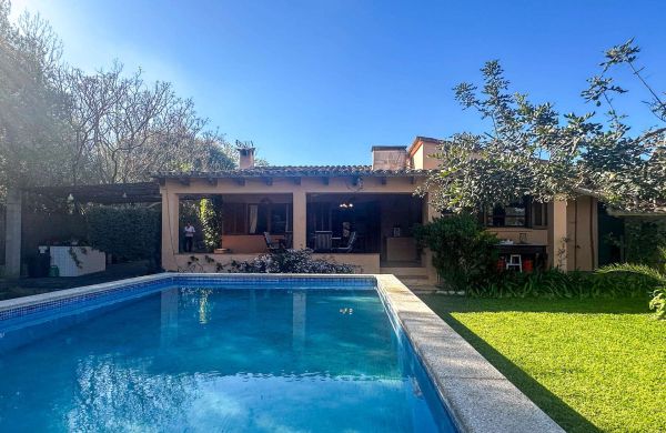 Charming Finca with Pool just 5 Minutes Drive to Pollensa