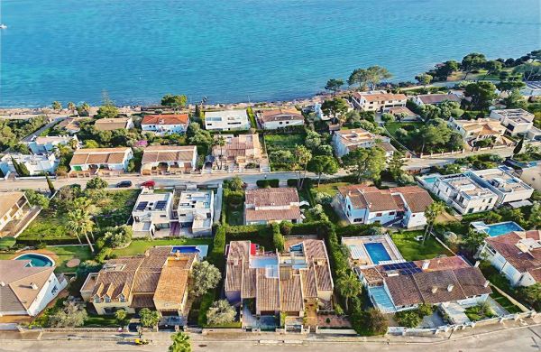 NEW listing - Villa with sea views in Alcanada Alcudia, Pool and Garage