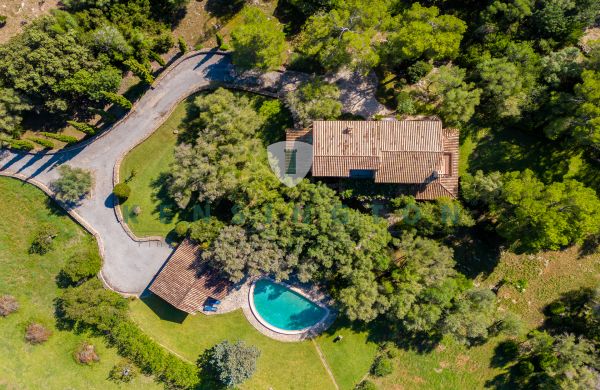 Encantadora casa en el campo Pollensa / Alcudia con piscina y garaje para 2 coches