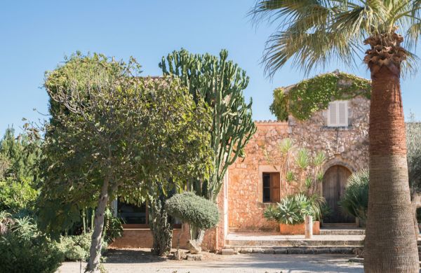 Finca Sa Pobla con antiguo molino