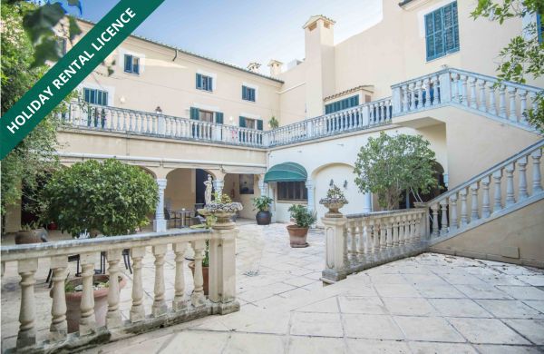 Casa en Sa Pobla Mallorca con patio y terraza en venta