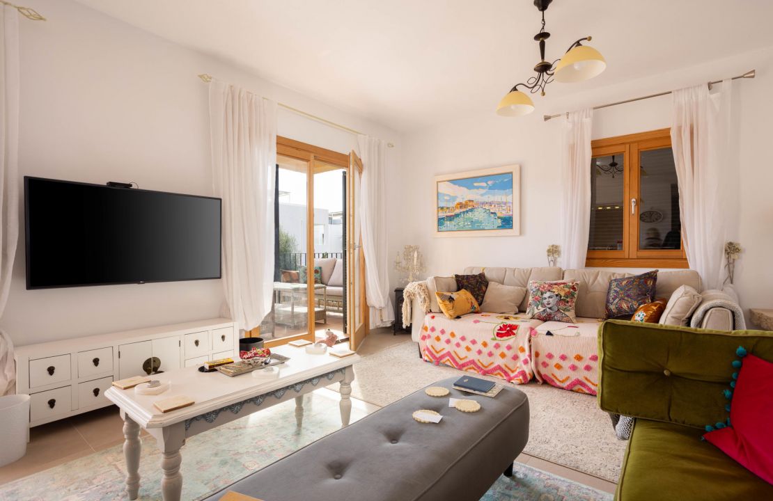 Apartamento en venta en Pollensa Mallorca con 4 dormitorios y piscina comunitaria