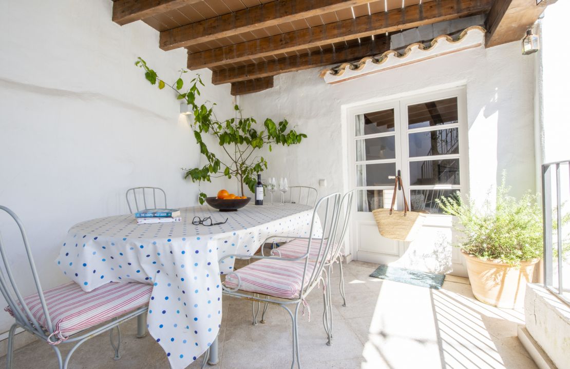 Wunderschönes Stadthaus in Mallorca Pollensa mit Terrassen und Ausblick