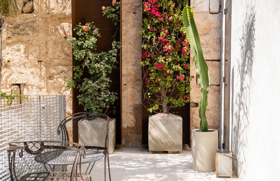 Casa de Diseño en Sa Pobla con Piscina Pequeña, Garaje y Alojamiento para Invitados