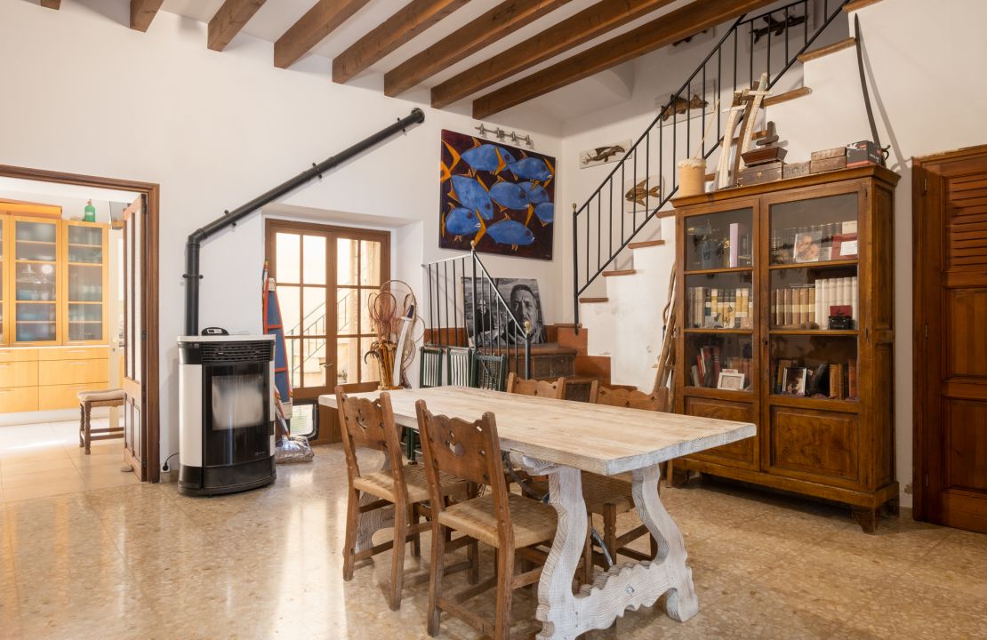 For sale charming village house with lots of potential in Pollensa