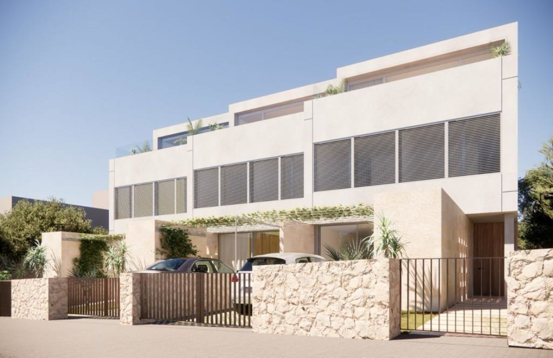 Villa en venta de 4 dormitorios con piscina y parking en Can Picafort Santa Margalida Mallorca