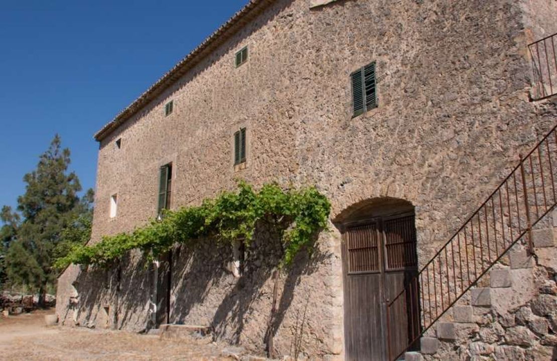 Unique mallorquin possession for sale in the heart of the Sierra de Tramuntana