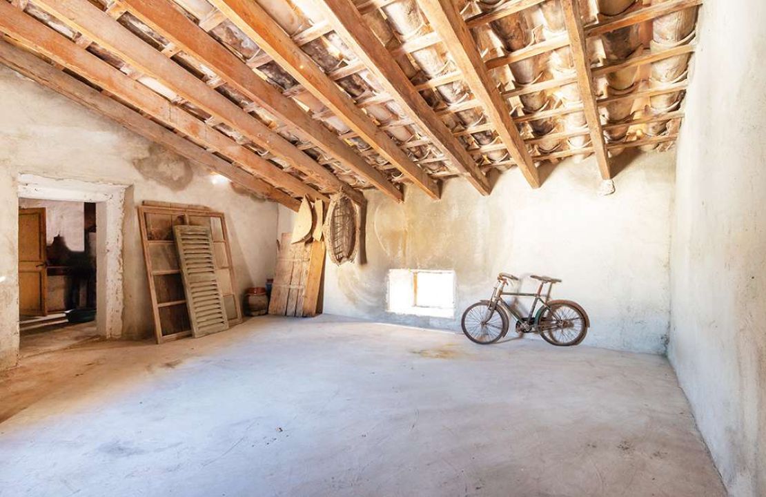Amazing historical townhouse in Pollensa with garden, garage and terrace for sale