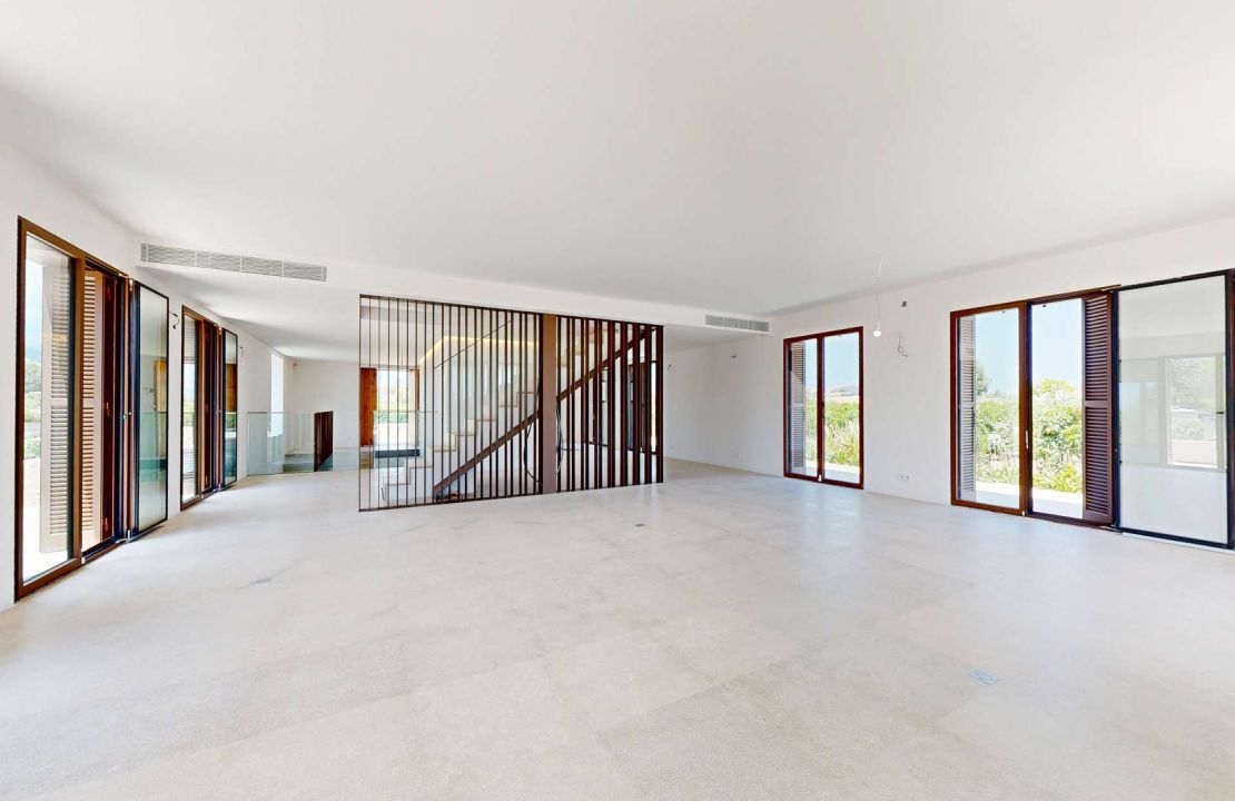 Luxury country house with its own vineyard for sale in Alcudia
