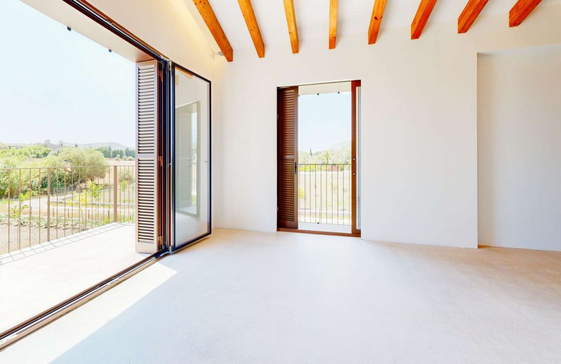 Luxury country house with its own vineyard for sale in Alcudia