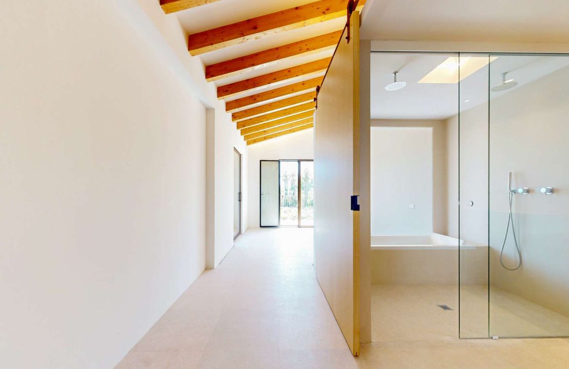 Luxury country house with its own vineyard for sale in Alcudia