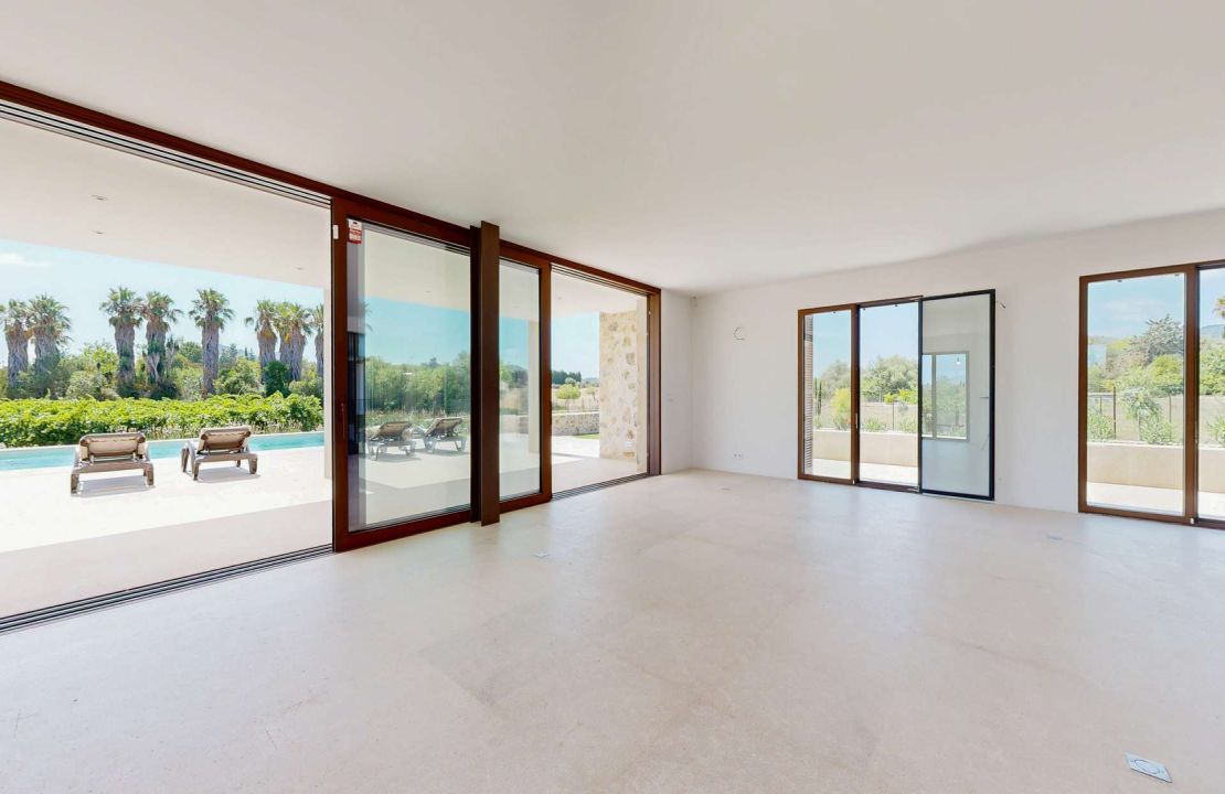 Luxury country house with its own vineyard for sale in Alcudia