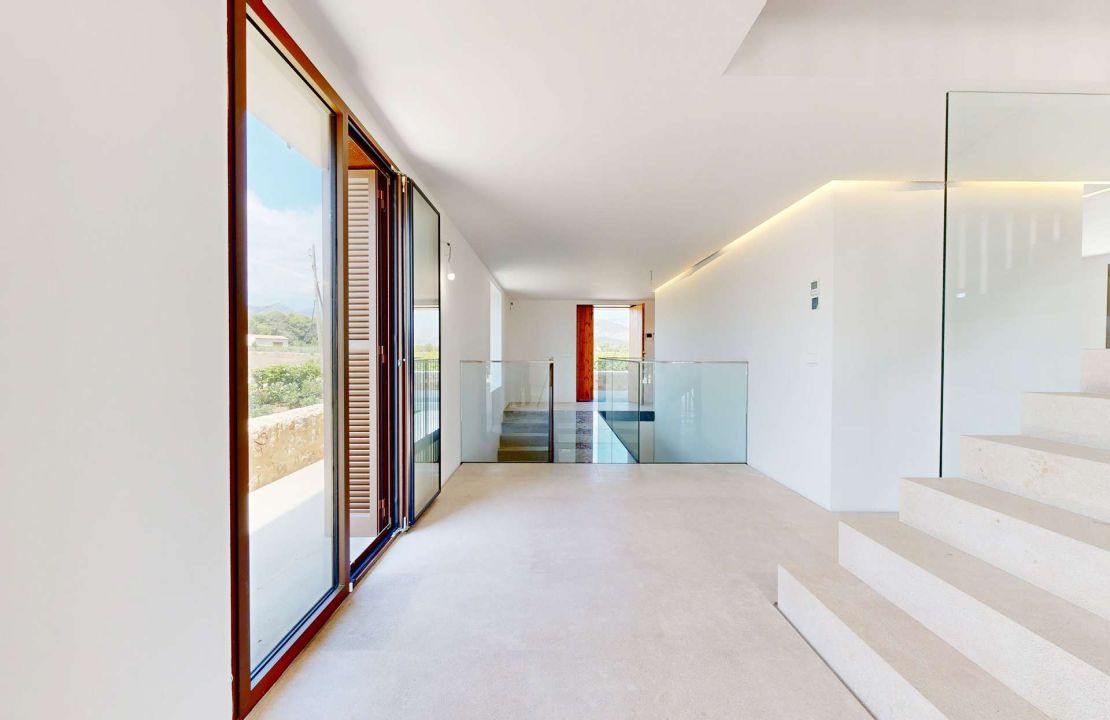 Luxury country house with its own vineyard for sale in Alcudia