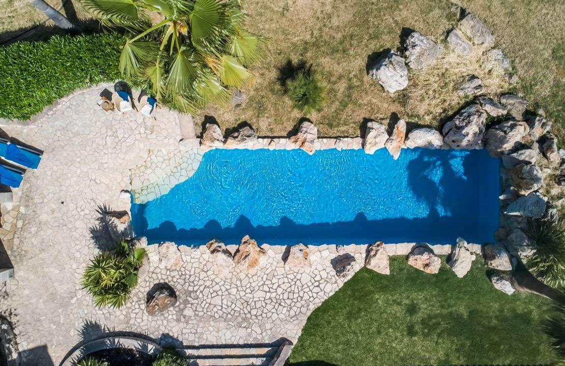 Finca with rental license in Alcudia, Mallorca with stunning views, tennis court and pool for sale
