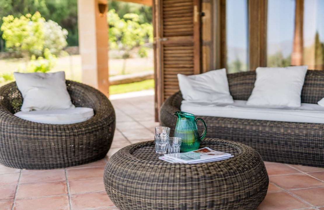 Finca with rental license in Alcudia, Mallorca with stunning views, tennis court and pool for sale