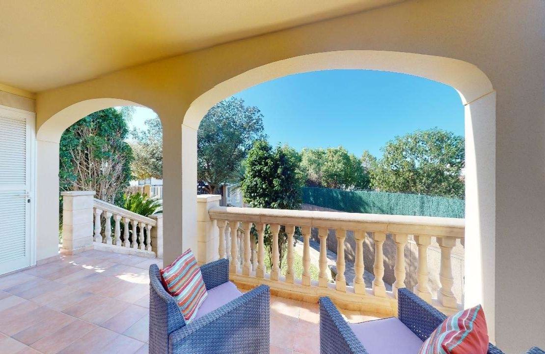 Villa in Playa de Muro with holiday rental license