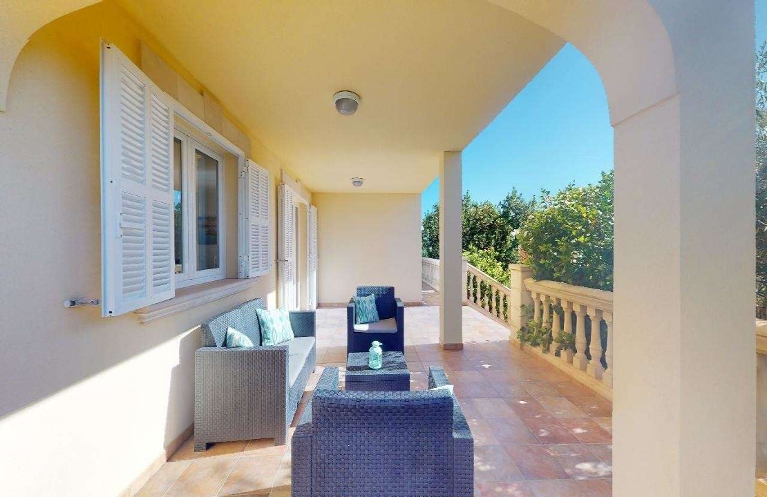 Villa in Playa de Muro with holiday rental license
