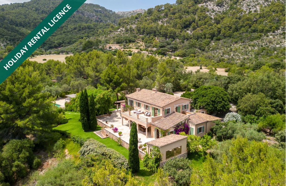 Exquisite finca style property Mallorca Pollensa with holiday rental license rentals