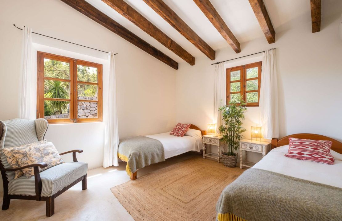 Exquisite finca style property Mallorca Pollensa with holiday rental license rentals