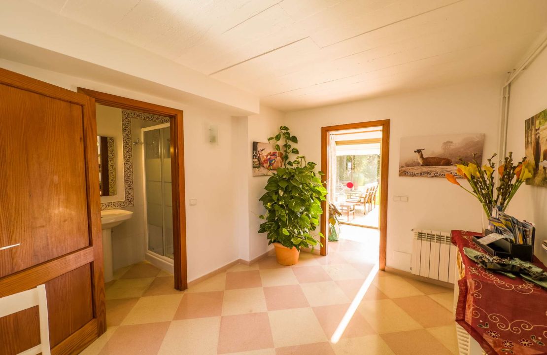 Finca in Pollenca North Mallorca with holiday rental license for sale