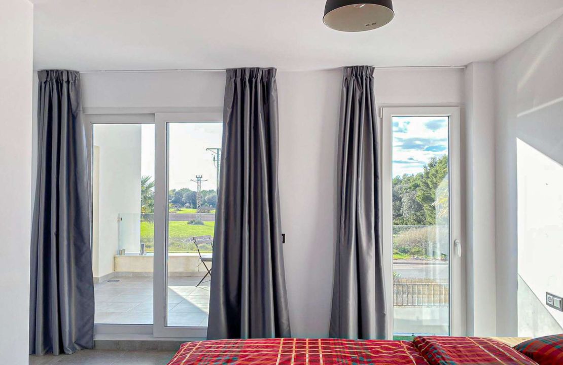 Modern Villa for Sale in Can Picafort, Mallorca with Pool and Parking