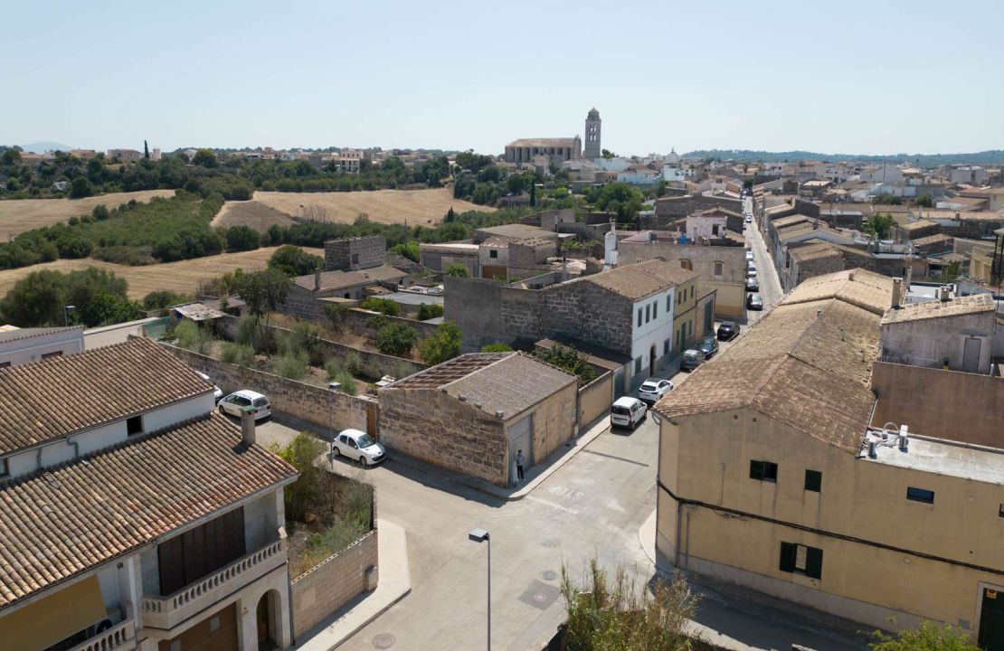 Building plot in Muro for sale