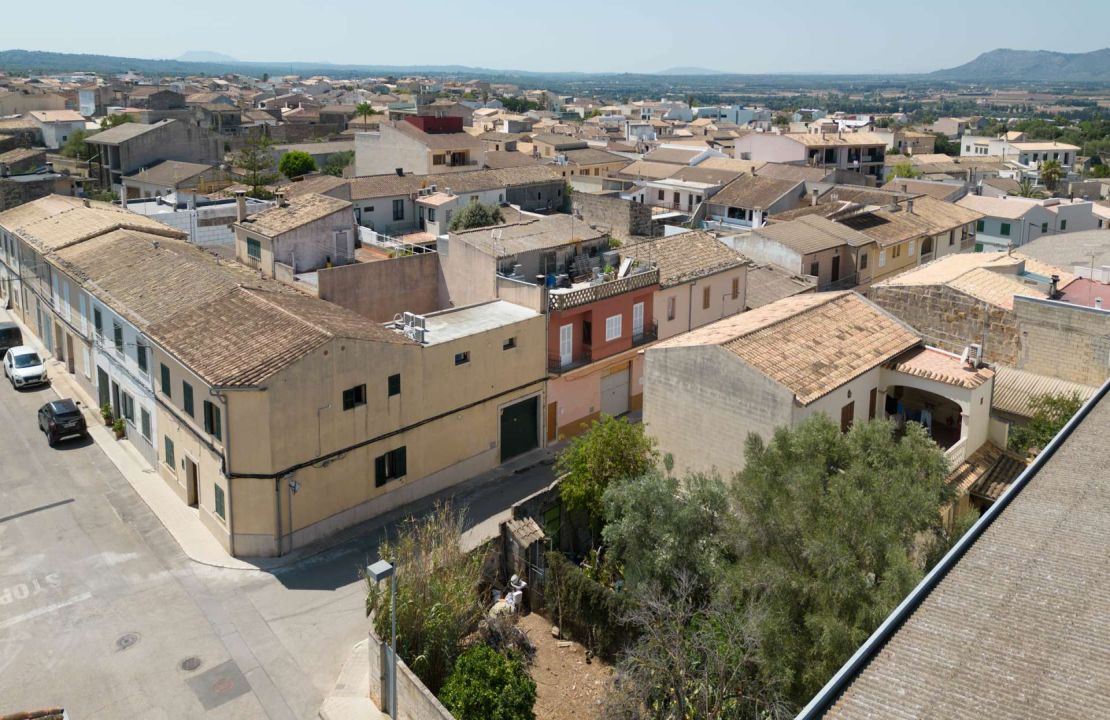 Building plot in Muro for sale