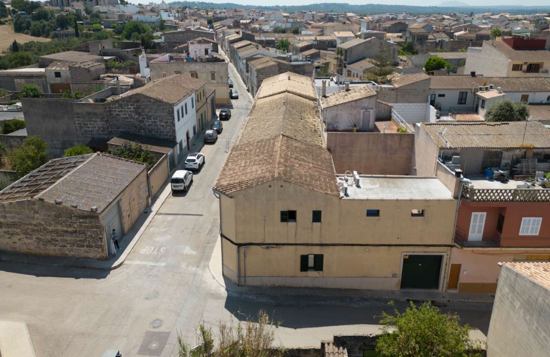 Building plot in Muro for sale