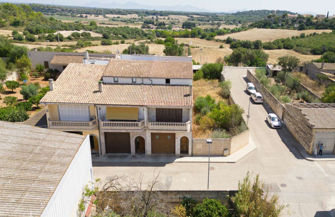 Building plot in Muro for sale