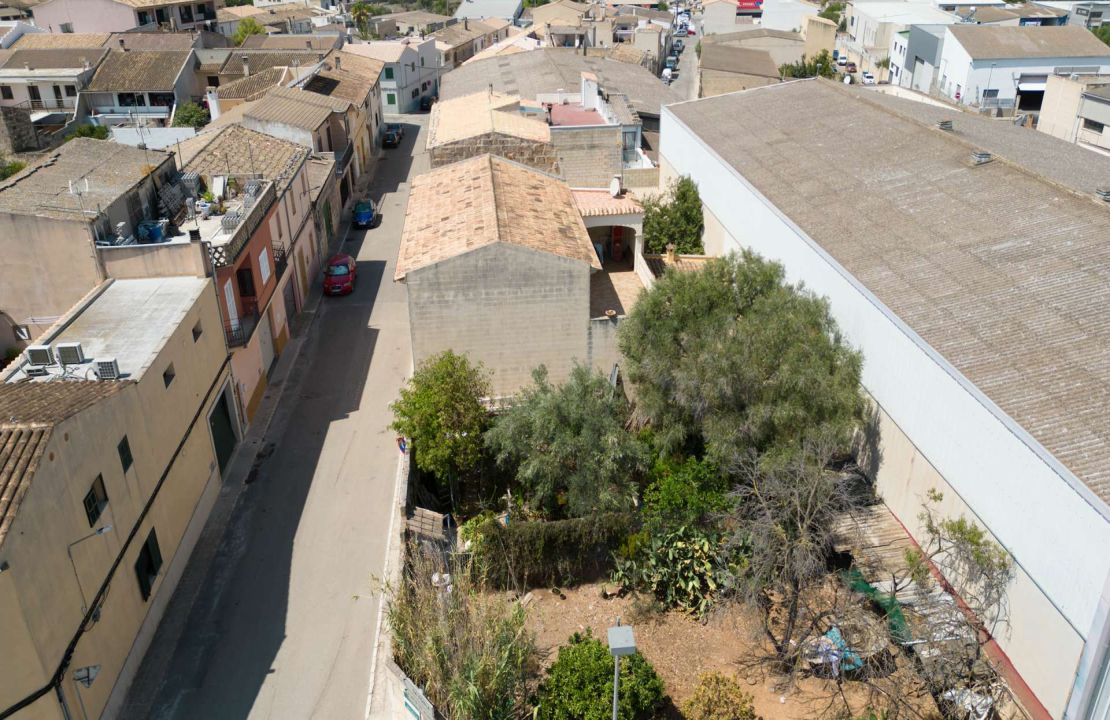 Building plot in Muro for sale