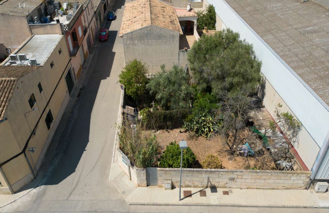 Building plot in Muro for sale