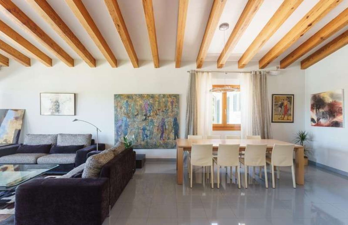 Exclusive Finca in Pollensa Mallorca with Holiday Rental License and Strong Rental History