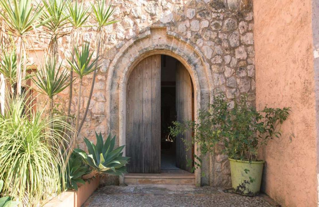 Country home in Sa Pobla, Mallorca with an original grain mill