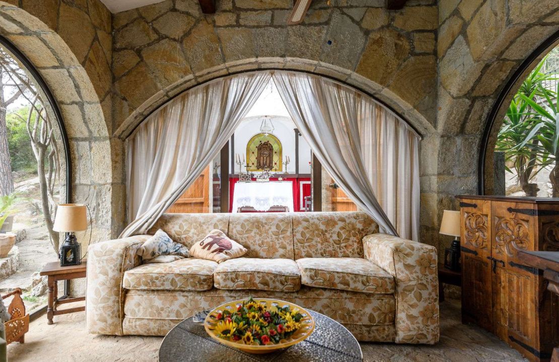 Spectacular finca for sale in Pollensa with stone house