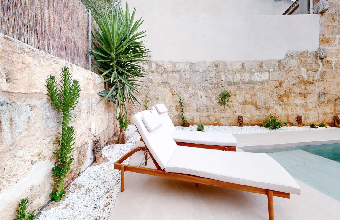 Historisches Stadthaus in Muro – Vollständig renoviert mit Pool
