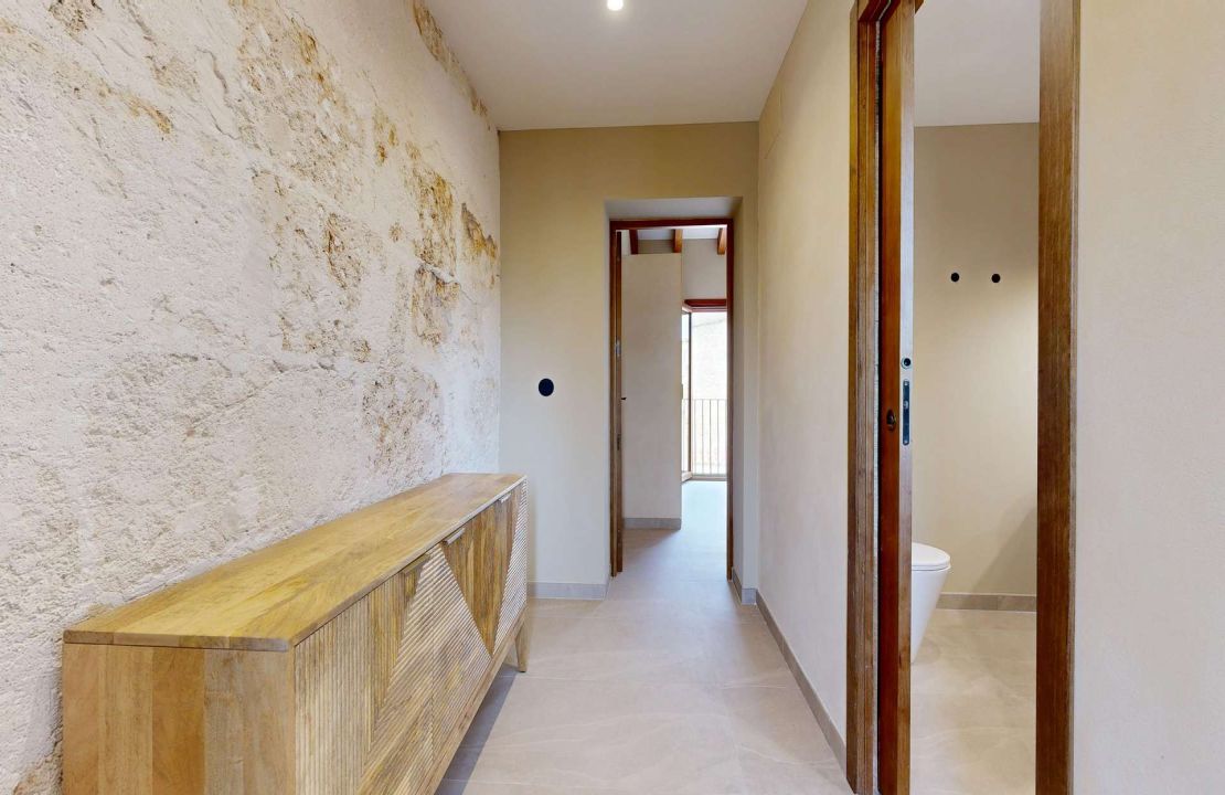 Historisches Stadthaus in Muro – Vollständig renoviert mit Pool