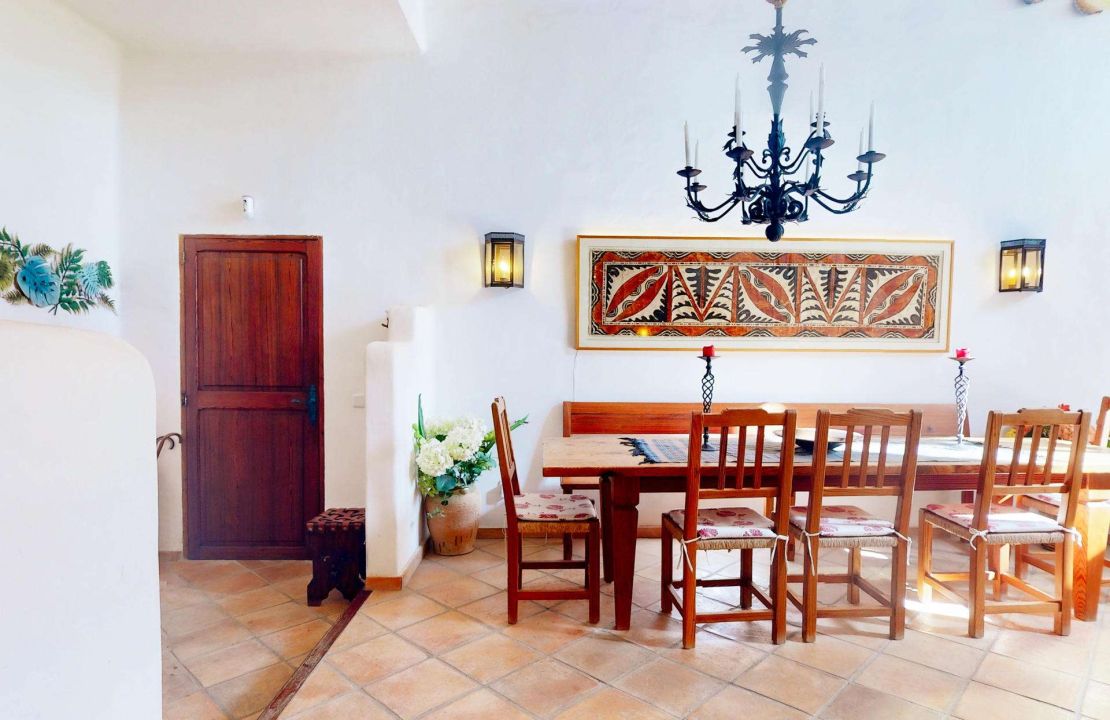 Exclusive Villa in Bonaire Alcudia with Pool, Sea View and BUILDING PLOT