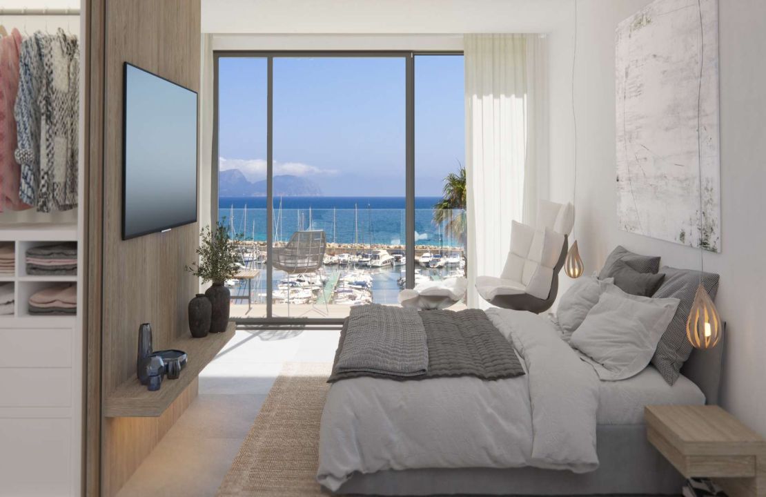 Building for sale on the seafront in Can Picafort, Mallorca