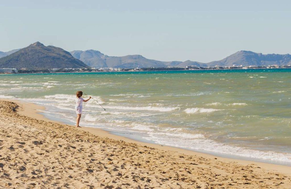 Building for sale on the seafront in Can Picafort, Mallorca