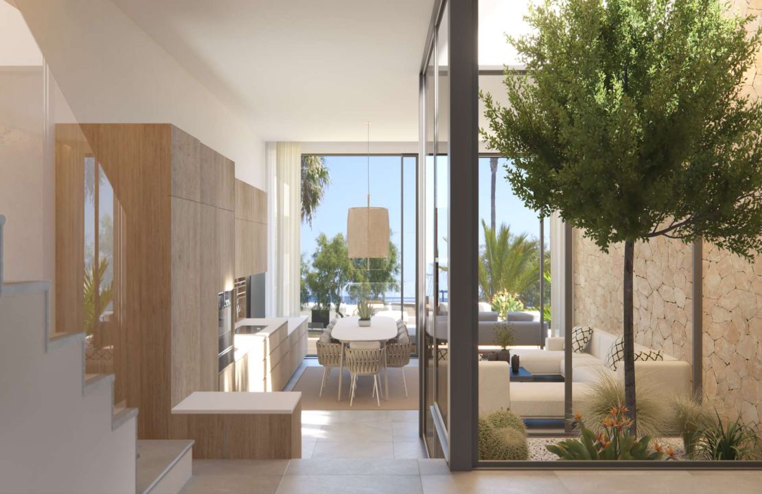 Building for sale on the seafront in Can Picafort, Mallorca