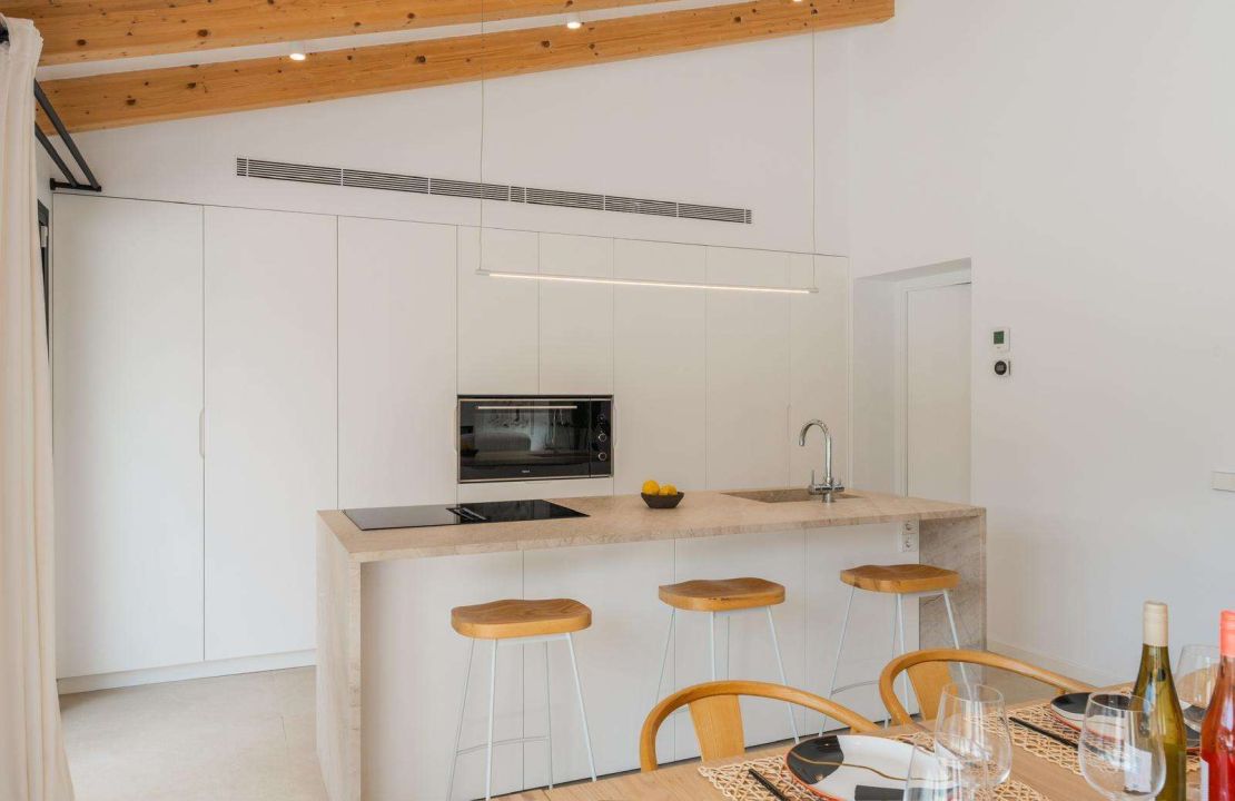 A fully renovated townhouse in Campanet with pool and large patio