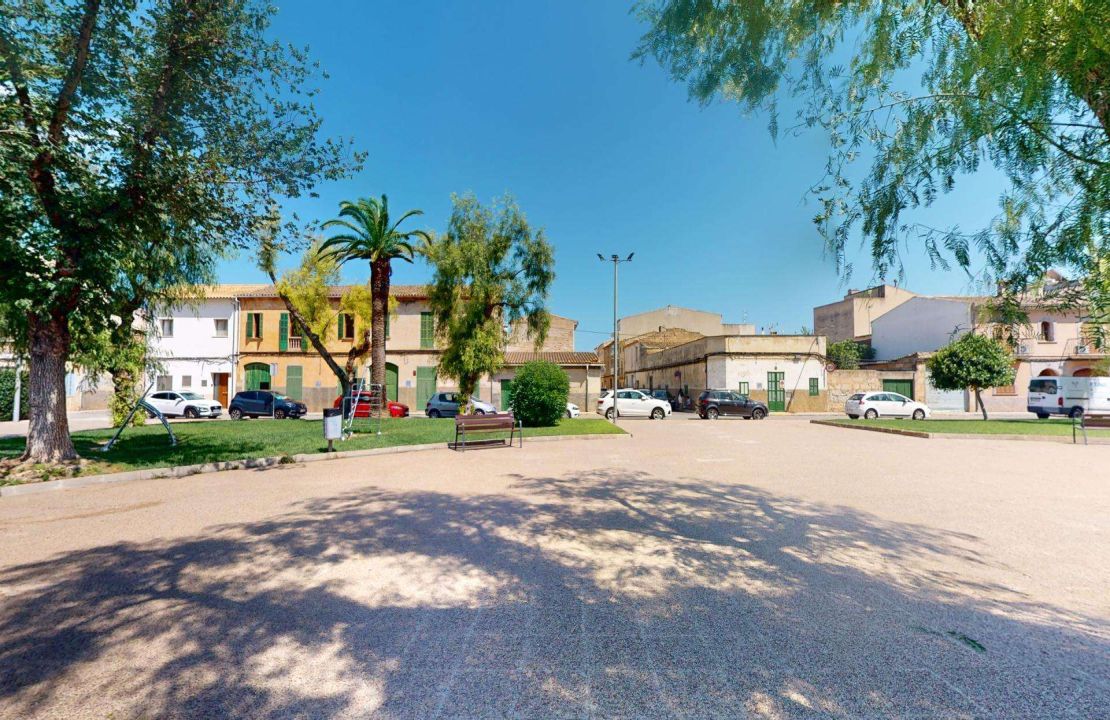 Townhouse in Sa Pobla to renew with technical project & license fees
