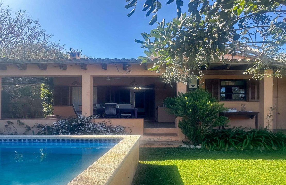 Charming Finca with Pool just 5 Minutes Drive to Pollensa