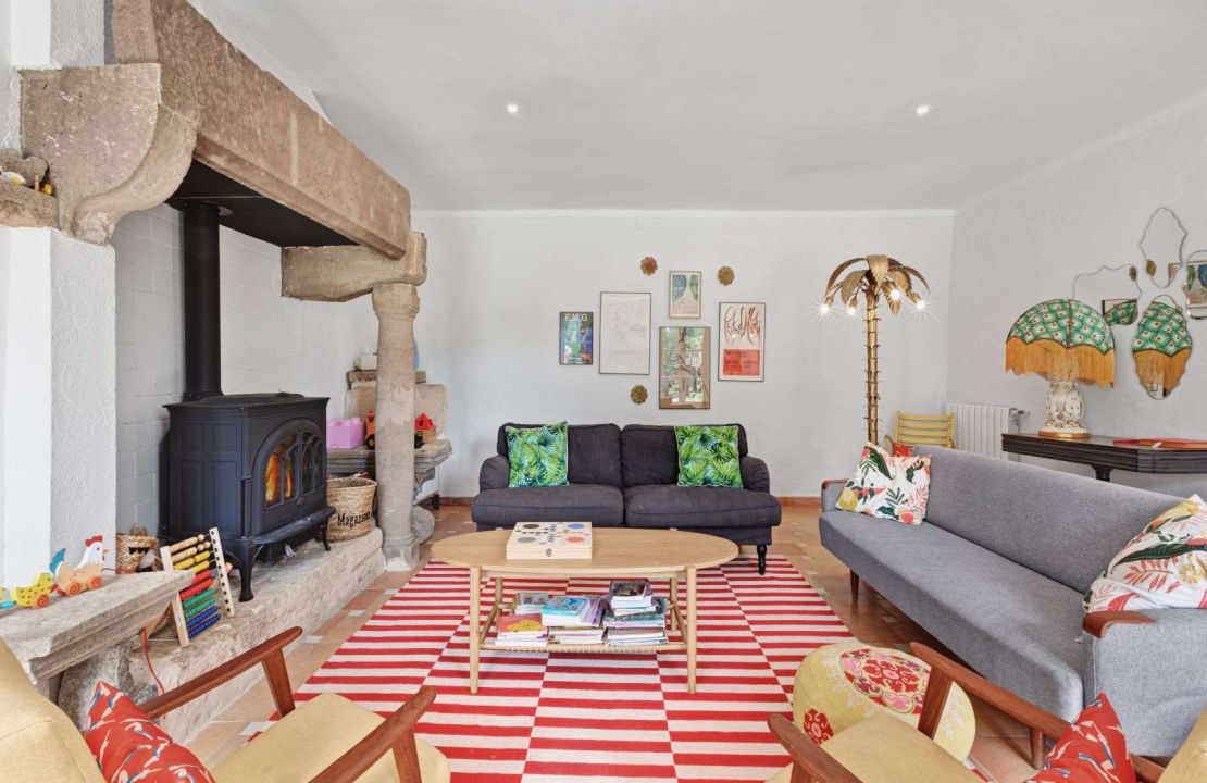 Traditional-style finca home with guest cottage and pool for sale