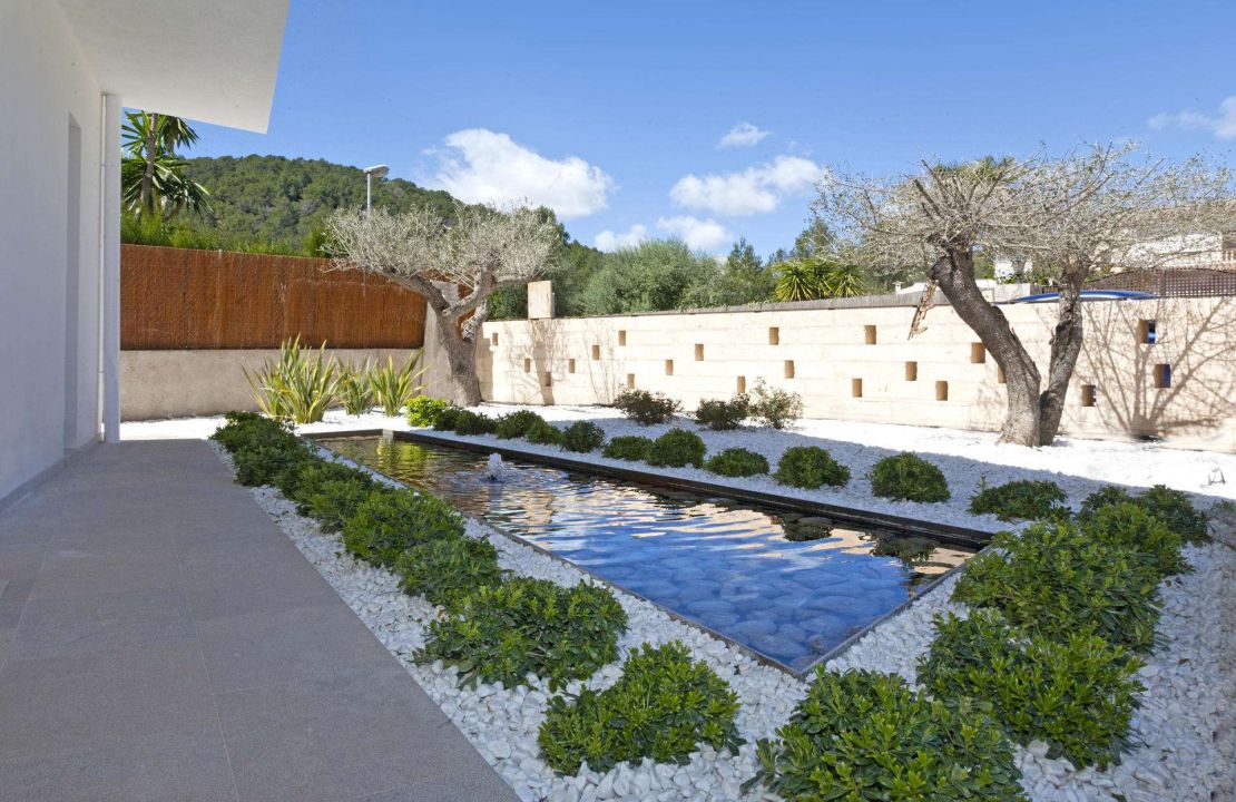 Modern villa in Crestatx, Sa Pobla North Mallorca for sale
