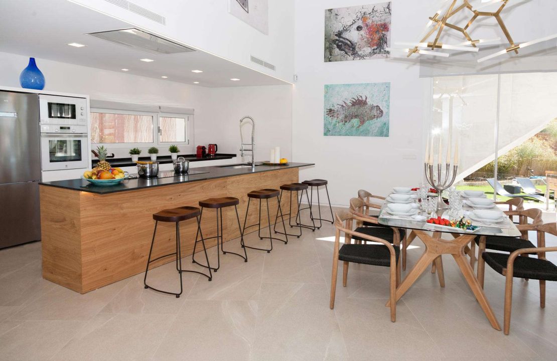 Modern villa in Crestatx, Sa Pobla North Mallorca for sale