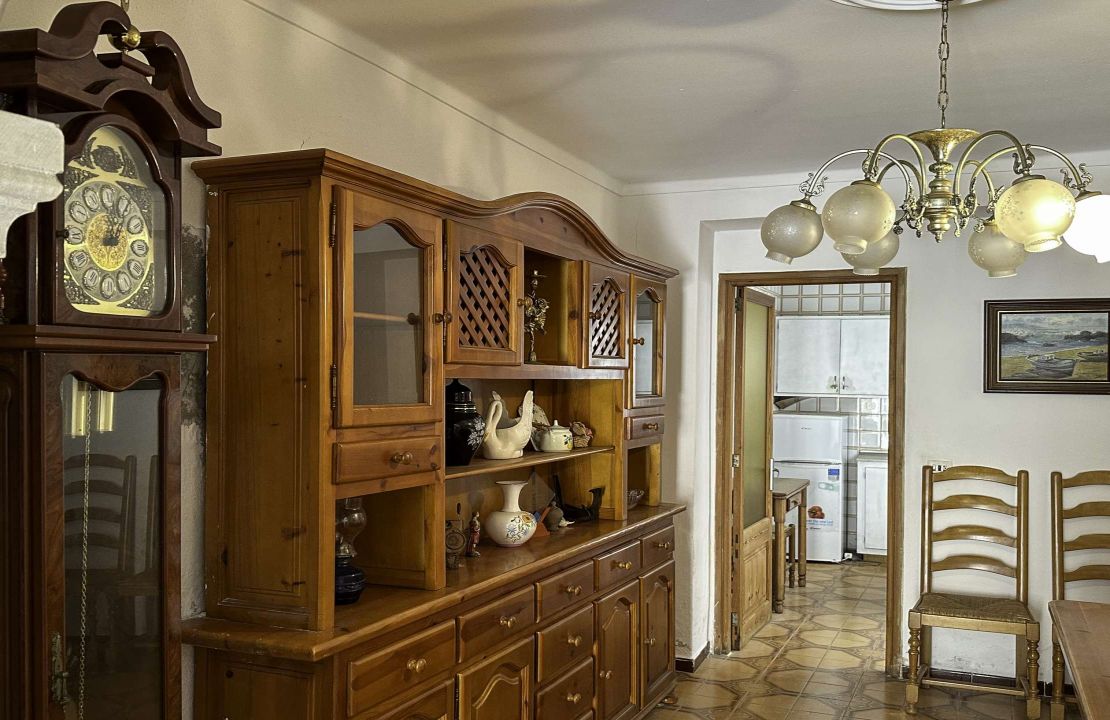 Town house in Pollensa, Mallorca, for sale to renovate