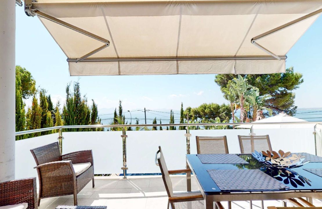 Villa am Golf Alcanada Alcudia mit Ferienmeitlizenz und Meerblick