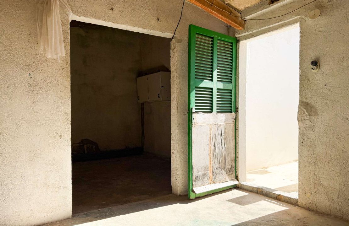 Large townhouse in Pollença to renovate