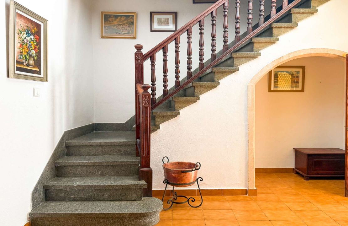 Large townhouse in Pollença to renovate